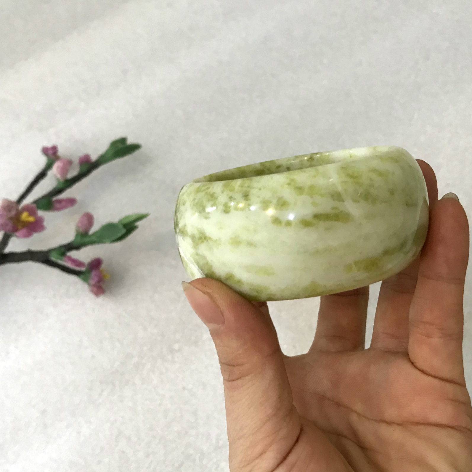 Vòng tay cẩm thạch nam bản to, bản hẹ, bản dày hay bản cao 3cm đá tự nhiên của VN