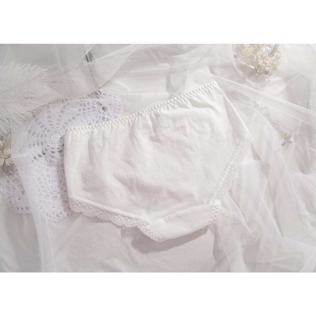 Quần Lót Nữ Cotton Thời Trang Phối Ren Cạp Ngang Eo Xuất Đông Âu . Hàng Loại Đẹp.