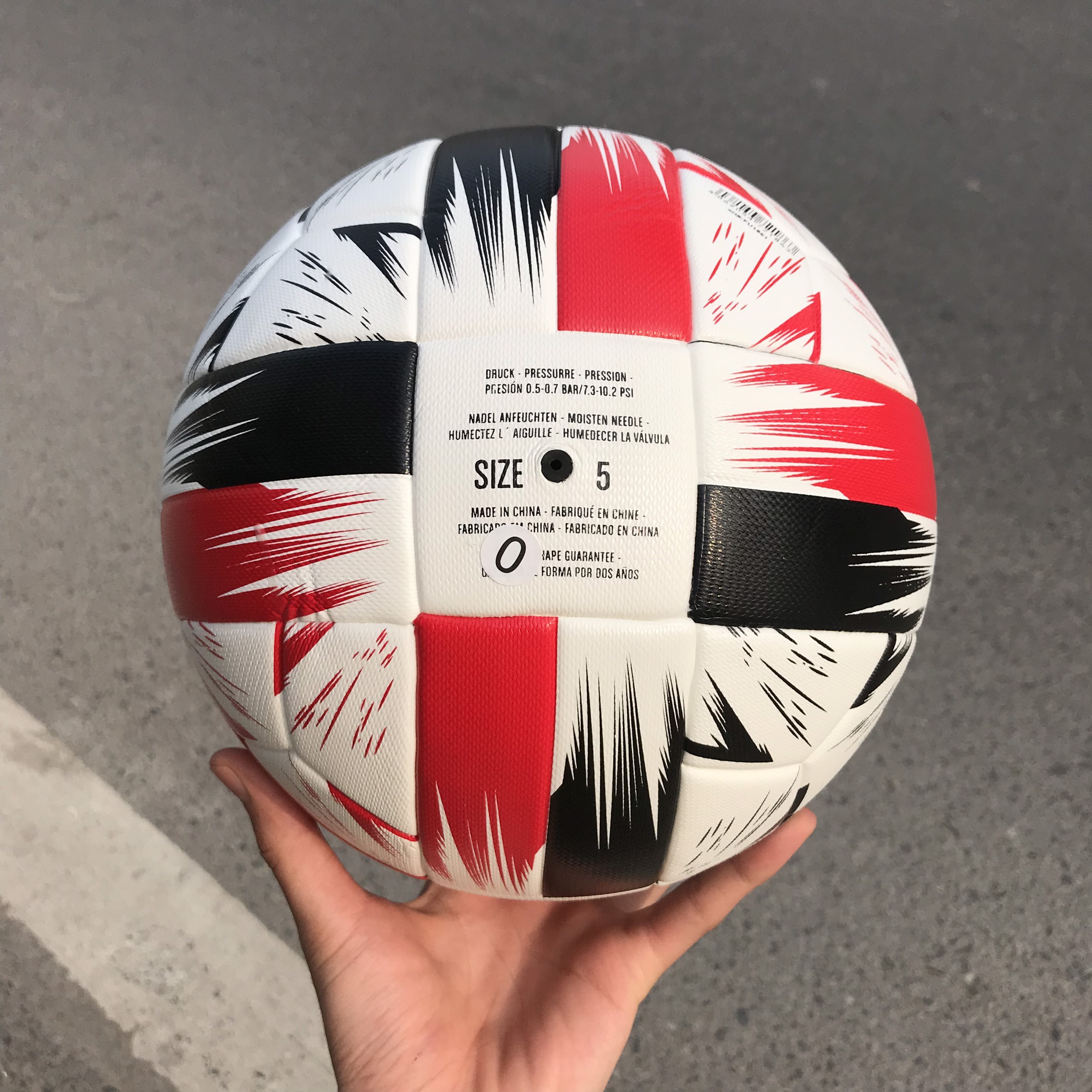 Trái bóng đá đúc cao cấp nhất năm 2023