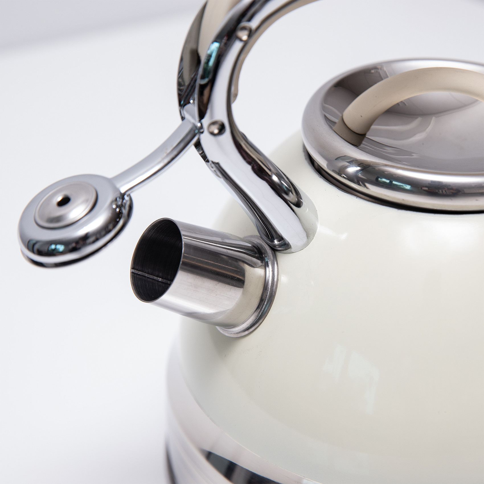 Ấm đun nước bếp từ Kanzo KZ-G68 còi báo 3.0 L - Inox 304 - Phù hợp cho mọi loại bếp - Chất lượng Đức