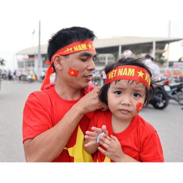 Áo cờ đỏ sao vàng