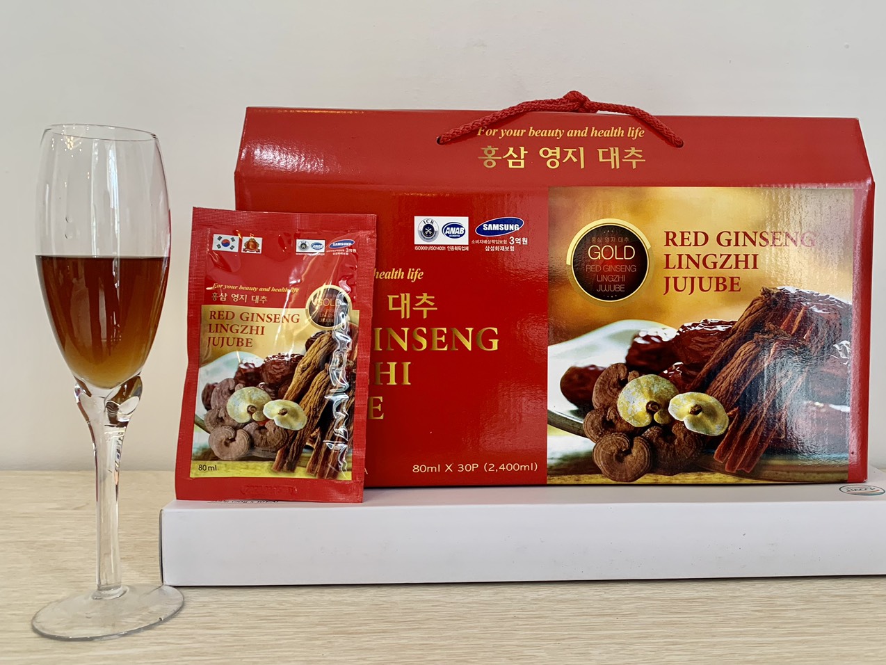 Combo 2 hộp Nước Hồng Sâm Linh Chi Táo Tàu Red Ginseng Lingzhi Jujube Gold Hàn Quốc date 07/2025, tặng kèm 1 hộp kẹo sâm mềm Hàn Quốc 200g
