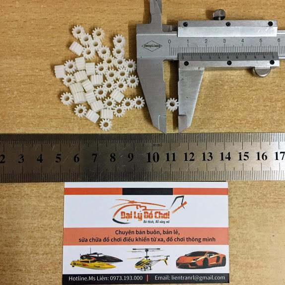Bánh răng nhựa 12 răng lỗ trục 2.8mm đường kính 6.8mm