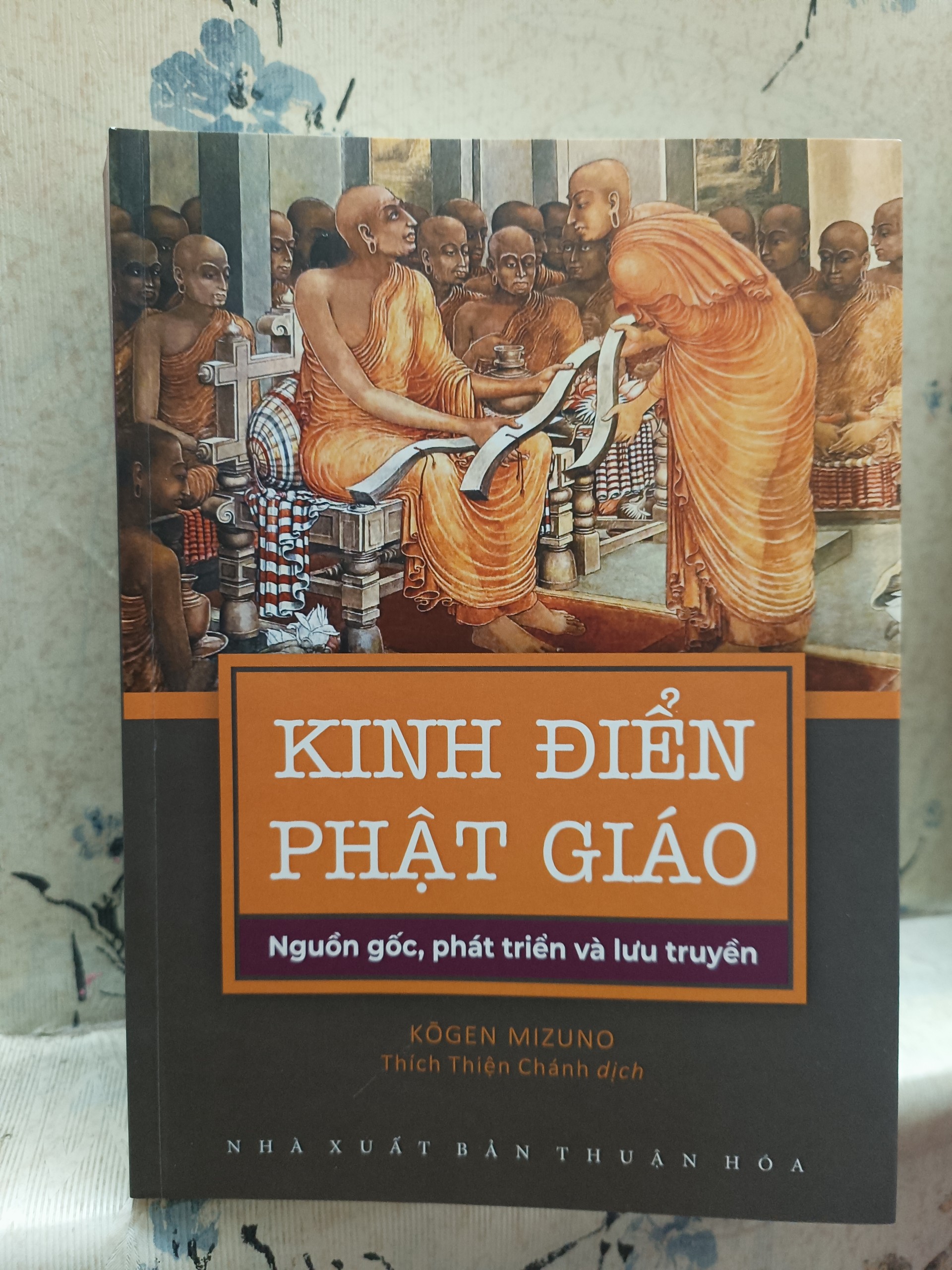 KINH ĐIỂN PHẬT GIÁO - nguồn gốc, phát triển và lưu truyền