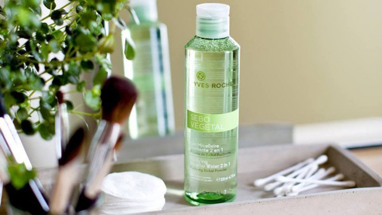 Nước Hoa Hồng Cho Da Dầu Yves Rocher Sebo Vegetal Eau