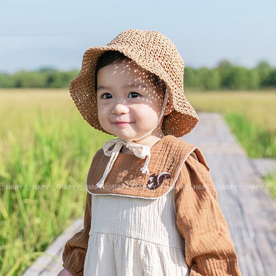 Mũ cói hottren dây buộc cho bé trai bé gái