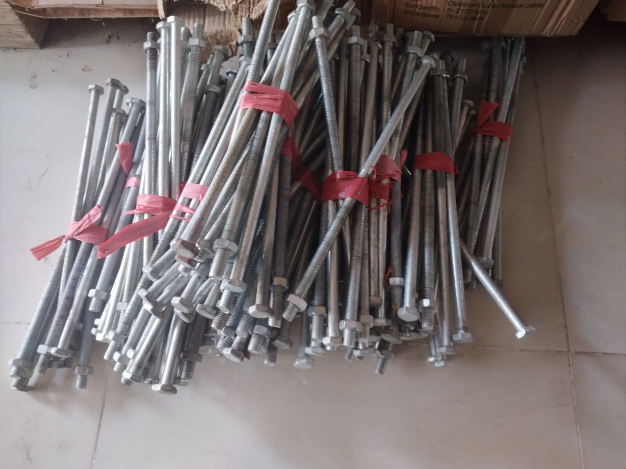 TY BULON TÁN 40 Để giằng mái nhà xưởng, Để treo thang máng cáp trong tòa nhà, Dùng trong lắp đặt hệ thống PCCC, cứu hỏa