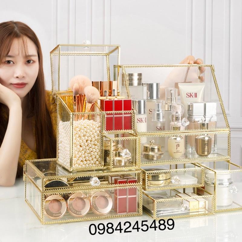 Tủ đựng mỹ phẩm cao cấp viền kim loại