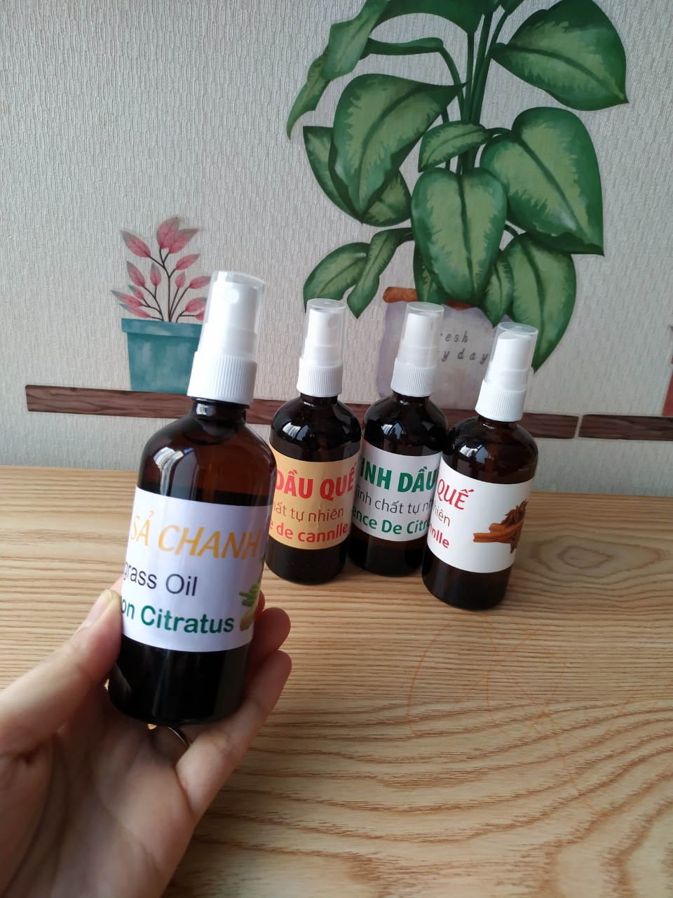 Tinh dầu sả chanh xịt phòng, chai 100ml