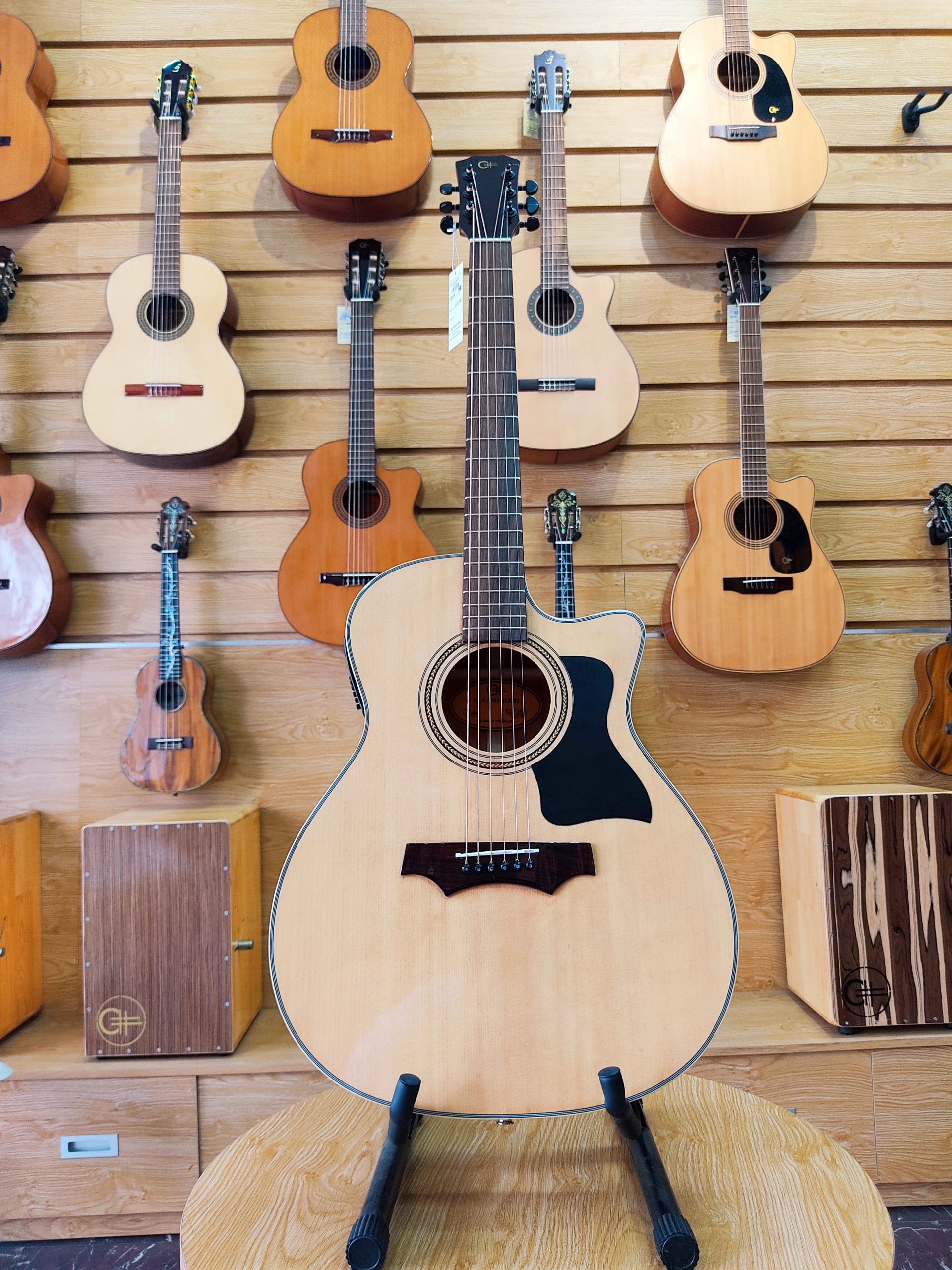 Đàn guitar acoustic C#11A