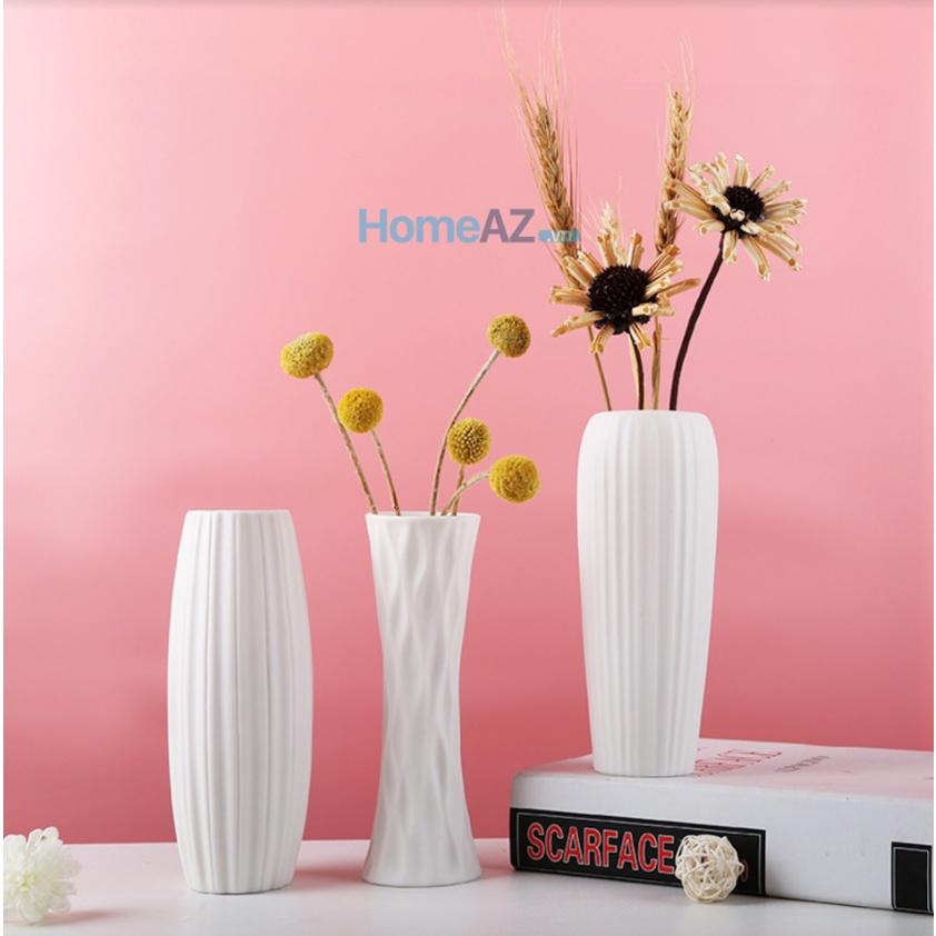 Bình gốm cắm hoa đẹp màu trắng, dáng cao 17cm WAVIA mã AZBLH010