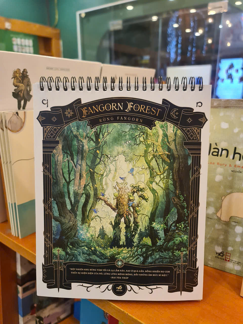 Lịch để bàn Nhã Nam Bính Ngọ 2026 - Vùng đất kỳ ảo (Nhã Nam 2026) (Nhã Nam Offcial)