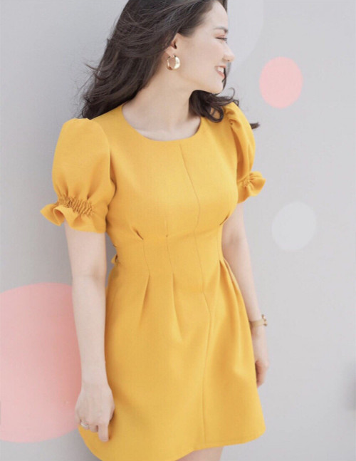 Đầm công sở tay bồng xếp ly eo vàng - DCS235