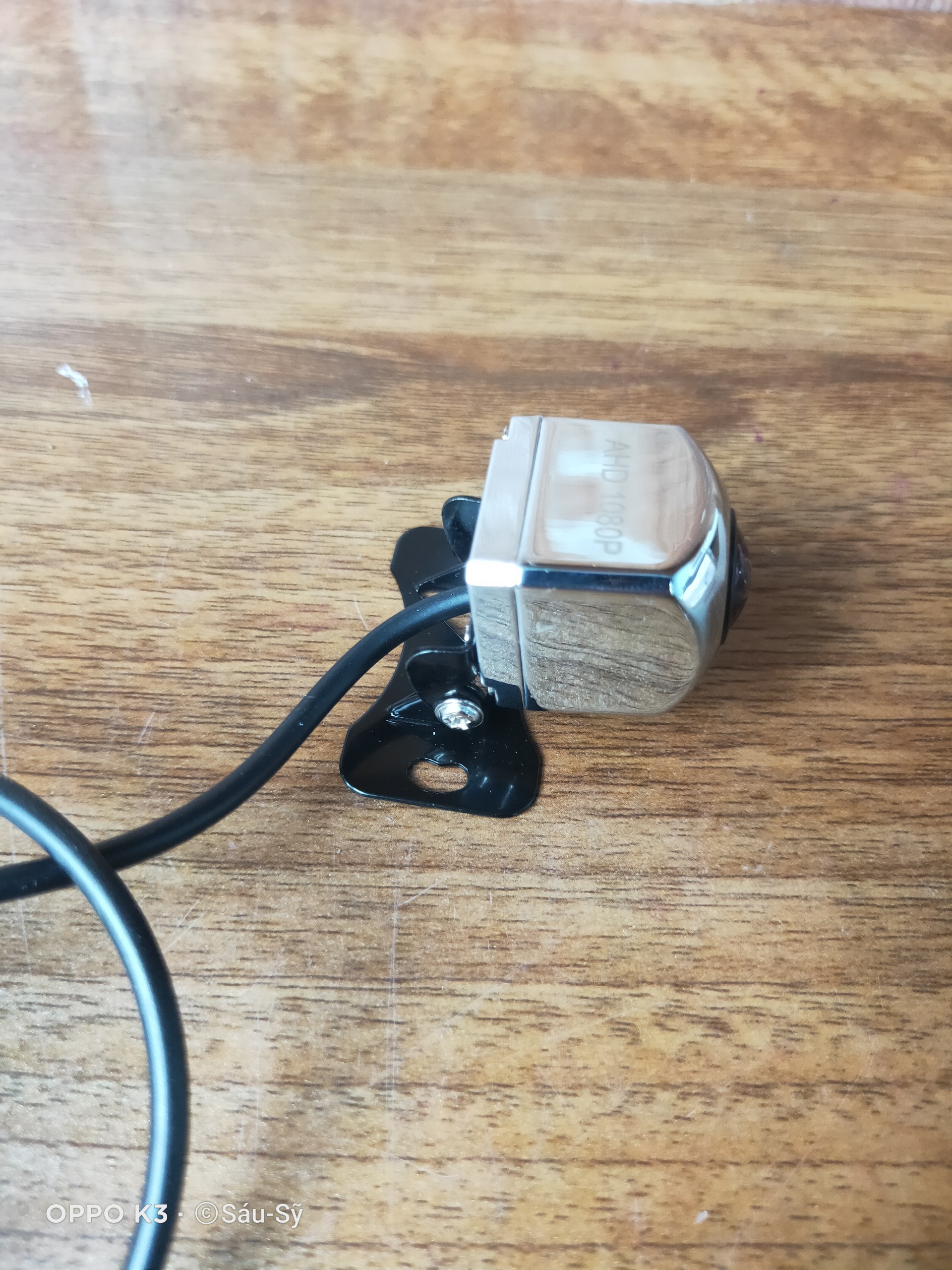 Camera Lùi AHD 1080p Mạ Bạc thấu kính lồi Siêu Nét chân cánh bướm dễ lắp Cho Màn Android ô tô 3G-4G Cam lùi hồng ngoại