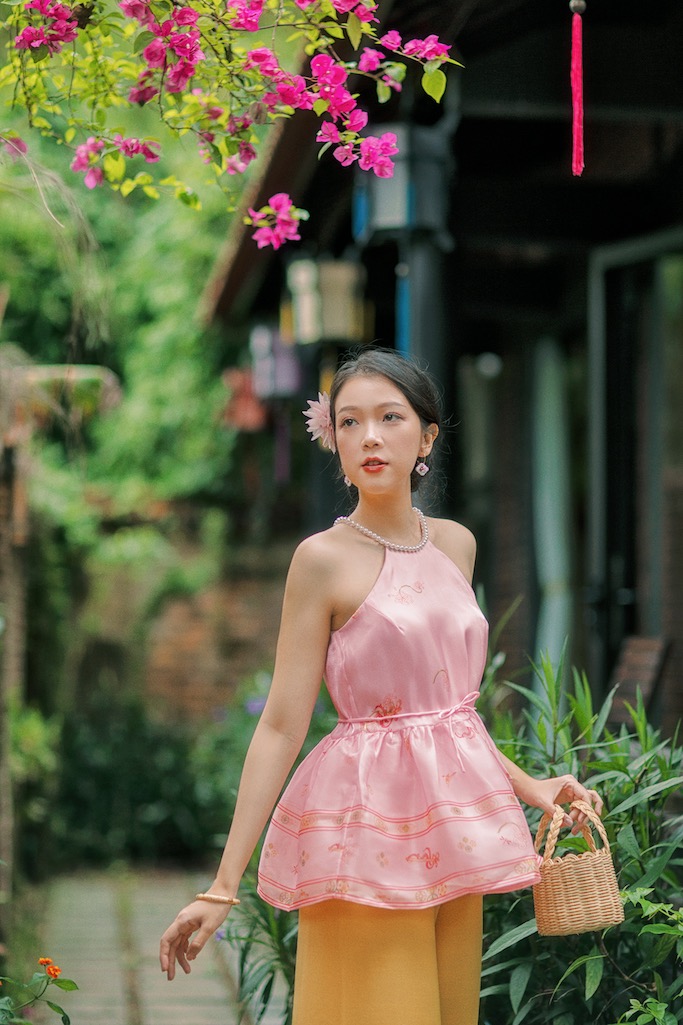 Sumire Store Áo yếm xòe organza Hoa Niên Ca - Hồng
