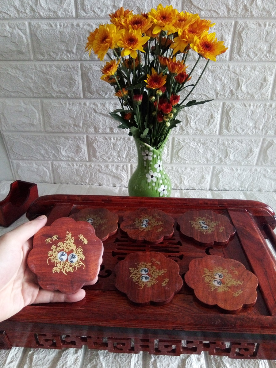 Bộ 6 miếng đế lót ly hình hoa mai gỗ hương khảm hoa - LLMK06