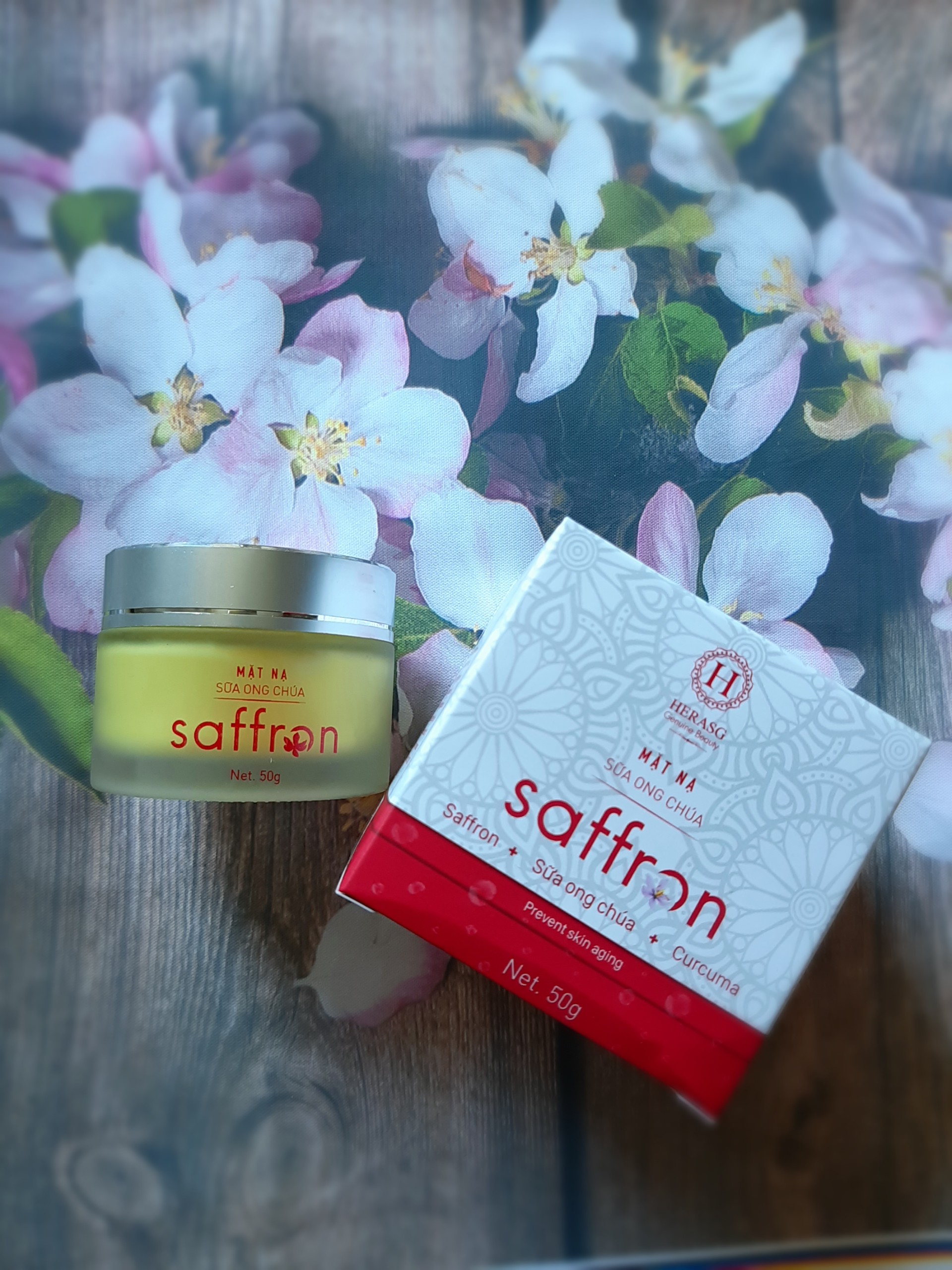 MASK 3 IN 1 SAFFRON  - SỮA ONG CHÚA - TINH NGHỆ : DƯỠNG DA, CHỐNG LÃO HÓA, HỖ TRỢ TRỊ THÂM MỤN VÀ DƯỠNG TRẮNG HỒNG TỰ NHIÊN