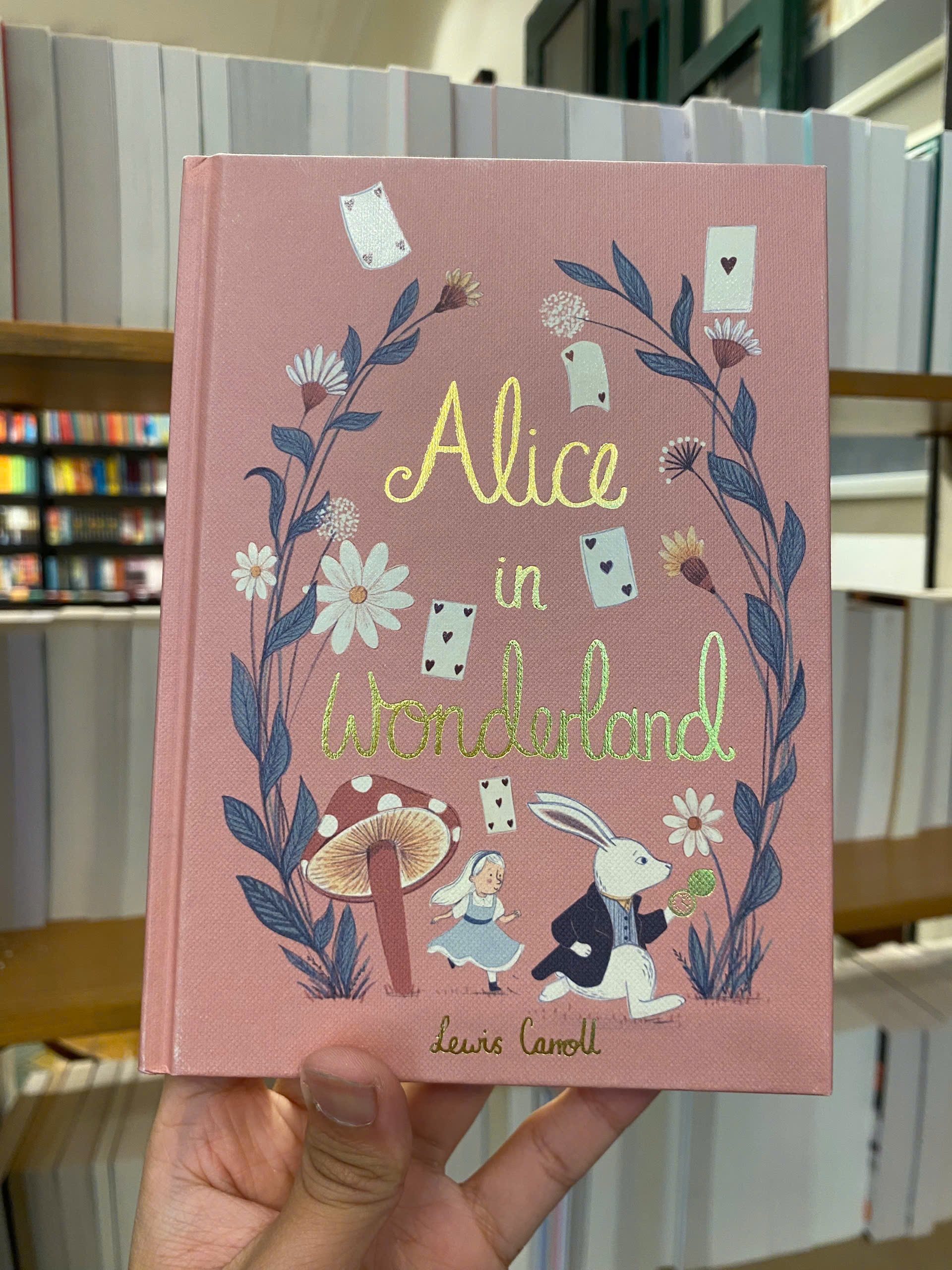 Sách - Alice in Wonderland by Lewis Carroll | Children Classic Novel / Ngoại văn Kinh điển Bìa cứng