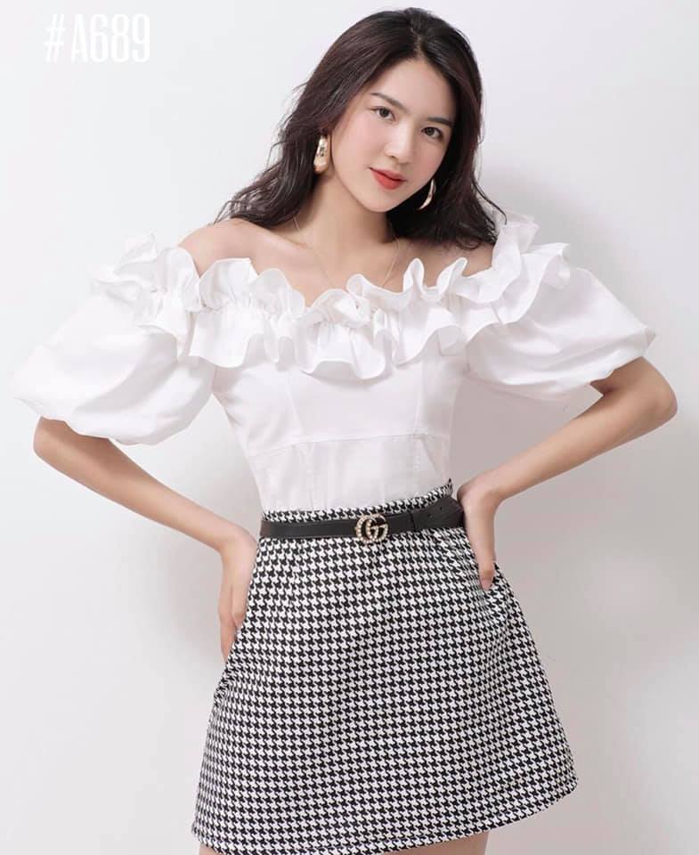 Áo trễ vai viền bèo tay phồng