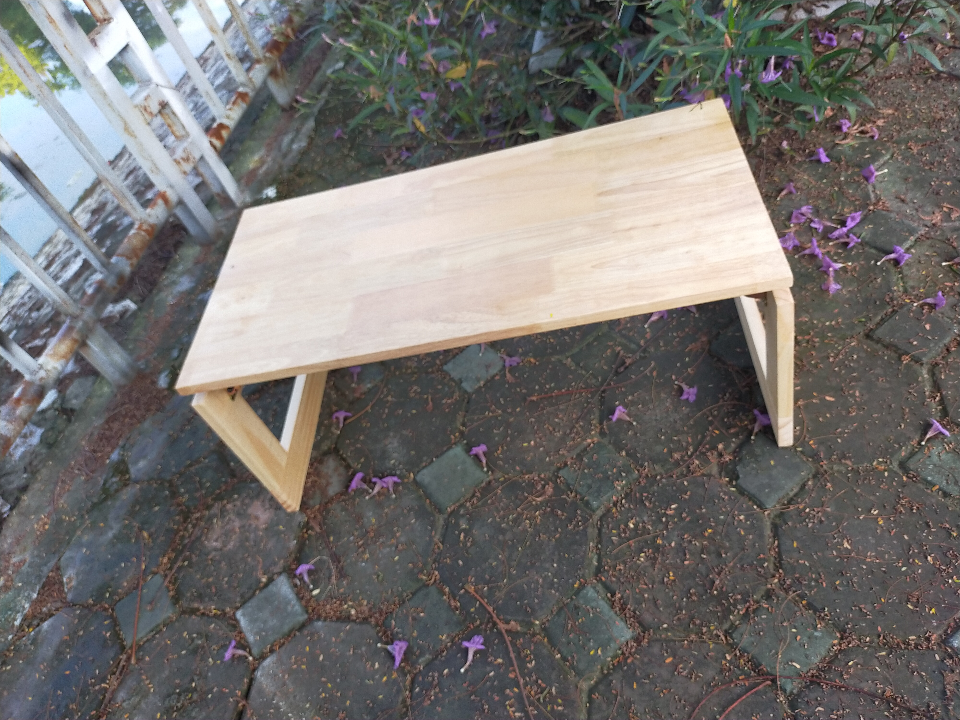Bàn tra gấp gọn màu đậm 40x80