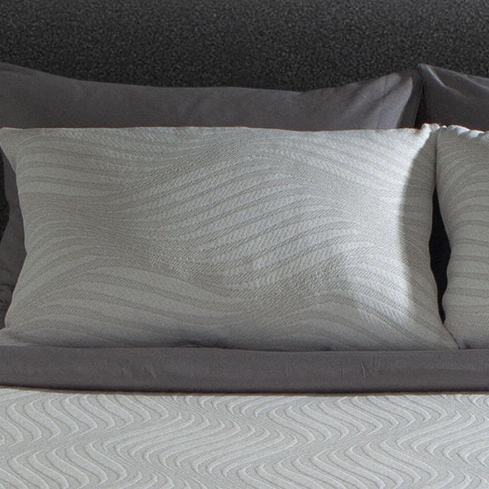 Ruột gối Cao su Liên á Than Hoạt tính Oval Gray, kháng khuẩn và khử mùi.