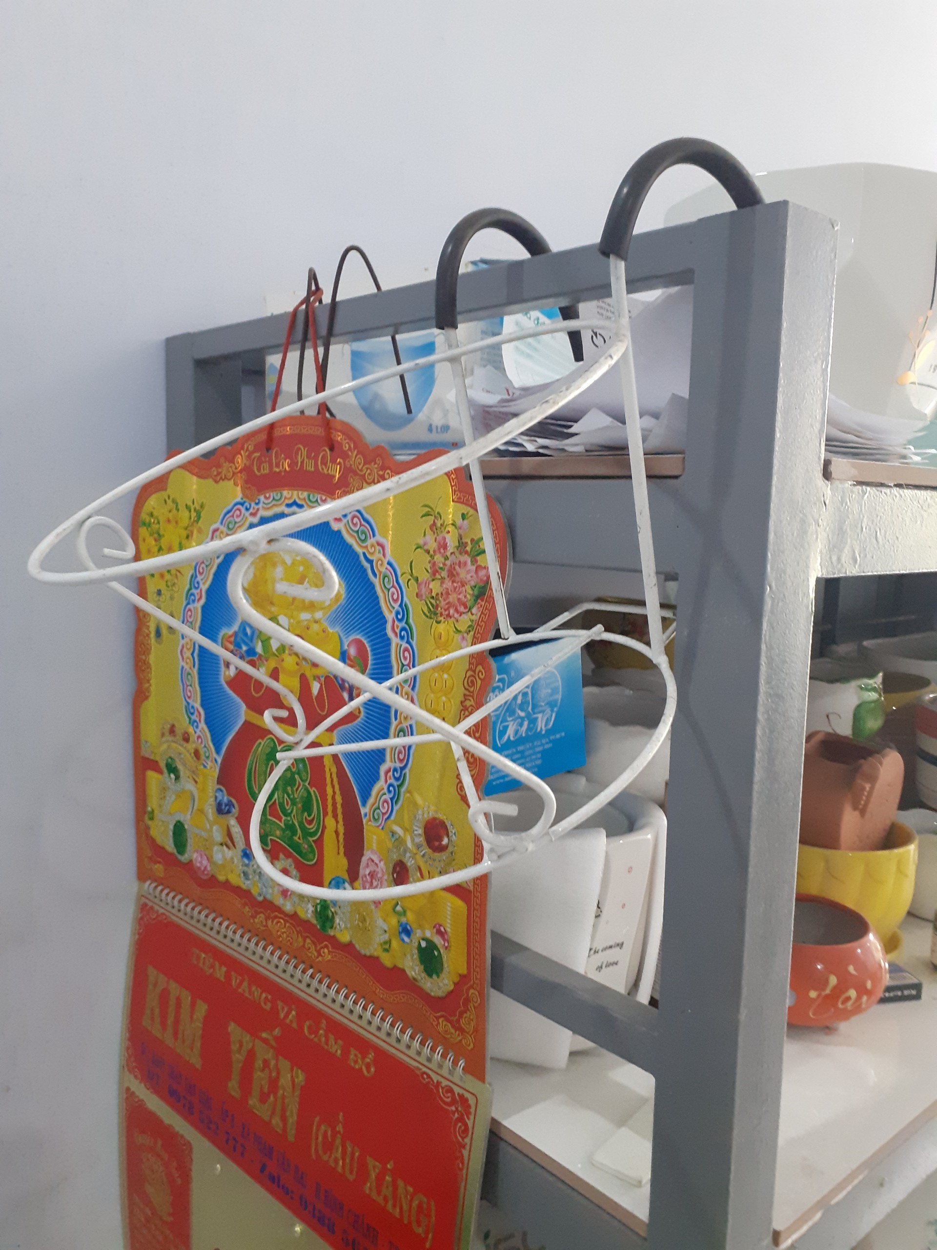 Rọ mốc treo chậu trồng lan can.