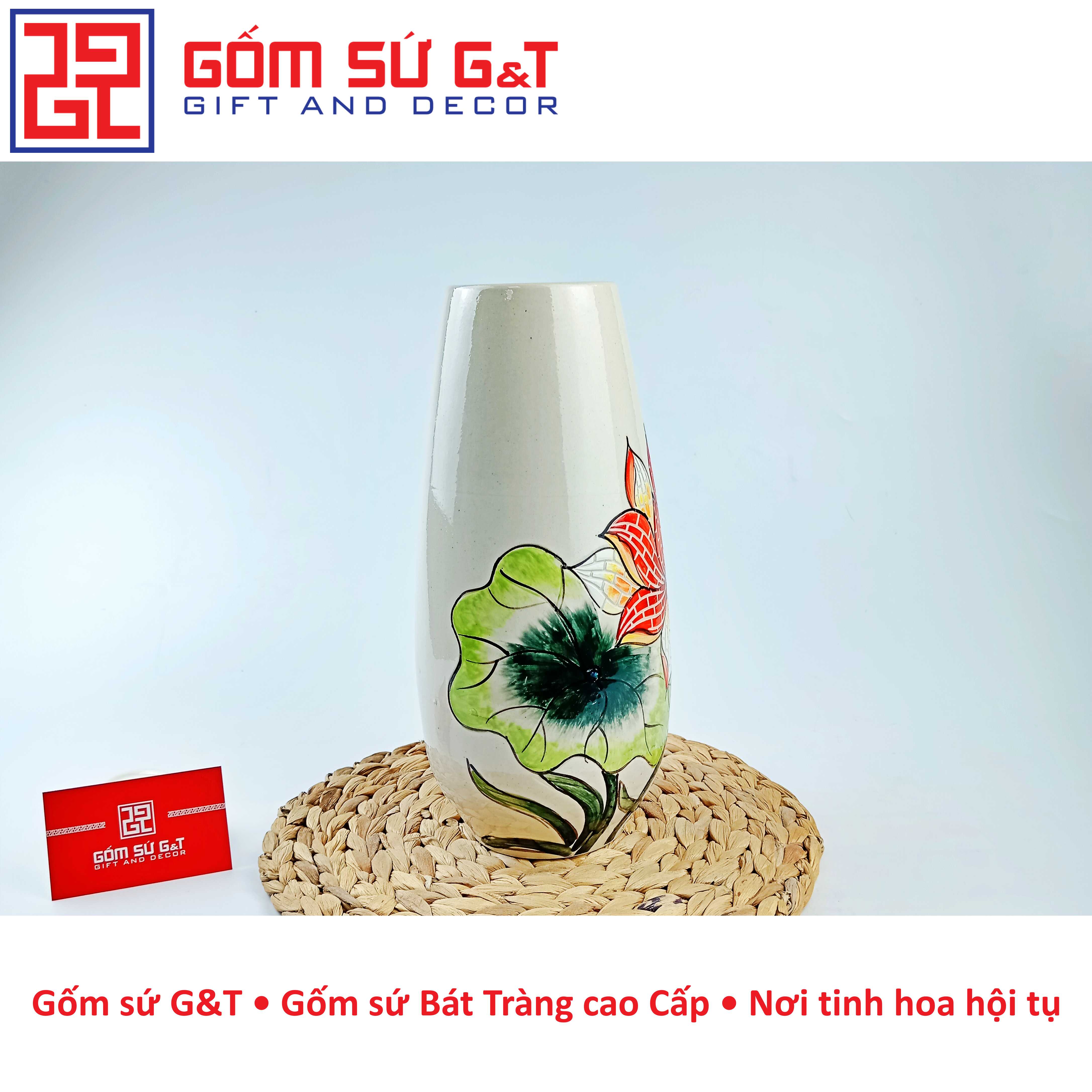 Lọ hoa trang trí dáng bom khắc sen hồng Gốm Sứ G&amp;T