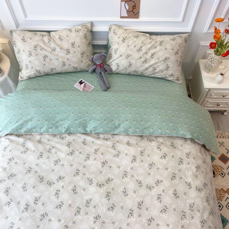 Bộ Chăn Ga Gối Cotton Poly 4 Món Hoa Nhí Vintage Xanh