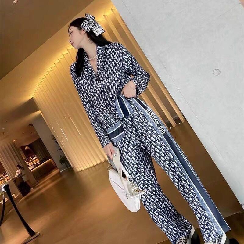 Bộ Pyjama Lụa Latin cao cấp cổ vét sang chảnh