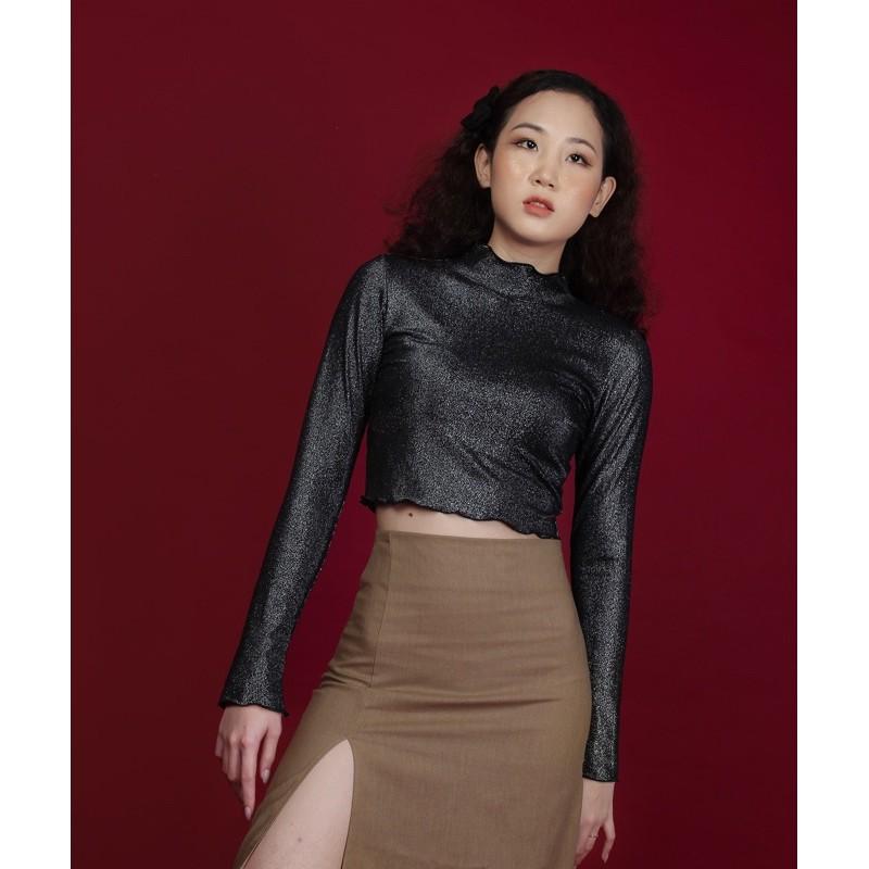 Áo thun cổ lọ ôm croptop tay dài màu trắng - xám Dalla