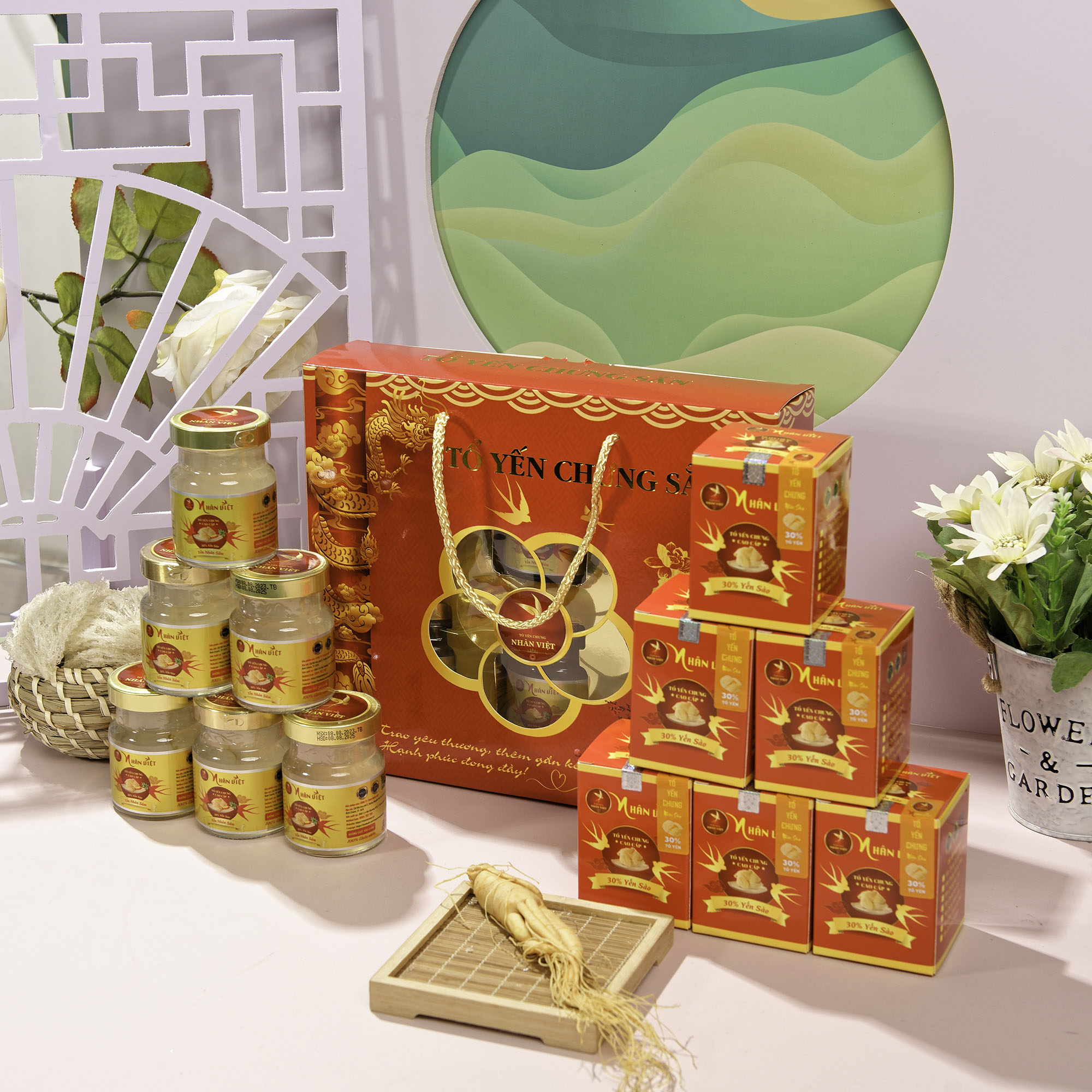 Yến Sào Chưng Nhân Sâm Nhân Việt 30% Yến Nguyên Chất Hũ 70ml