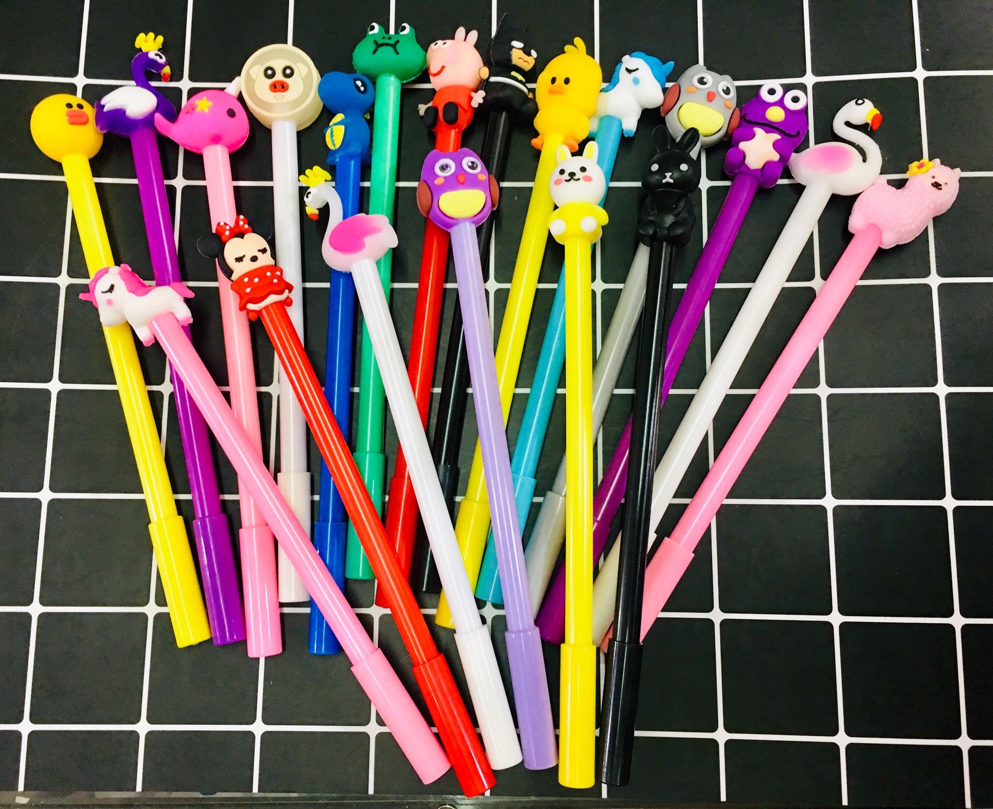 Bộ bút bi nước hình ngộ combo 10 bút