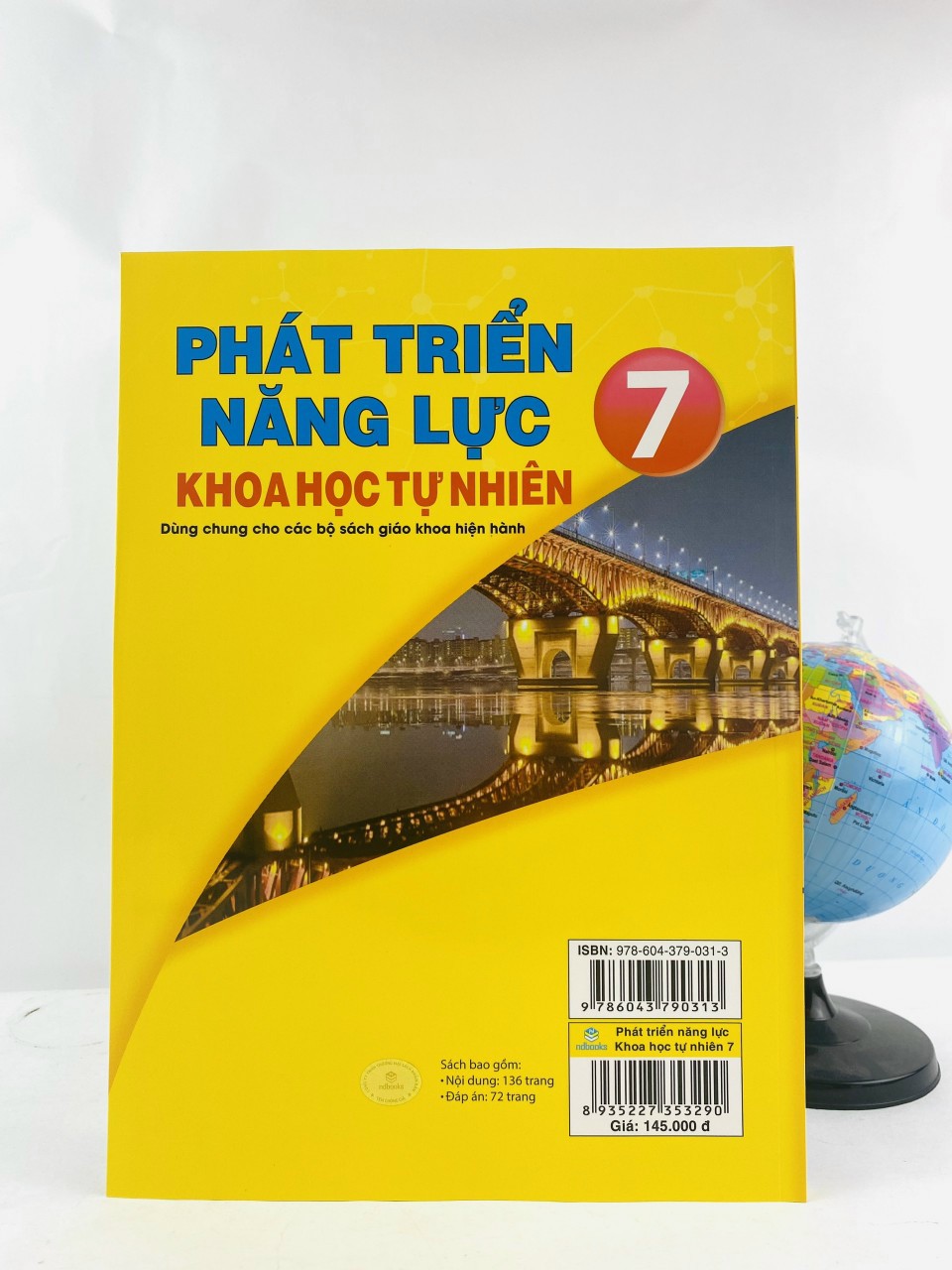 Sách - Phát Triển Năng Lực Khoa Học Tự Nhiên 7 - Dùng chung cho các bộ sách giáo khoa hiện hành - ndbooks