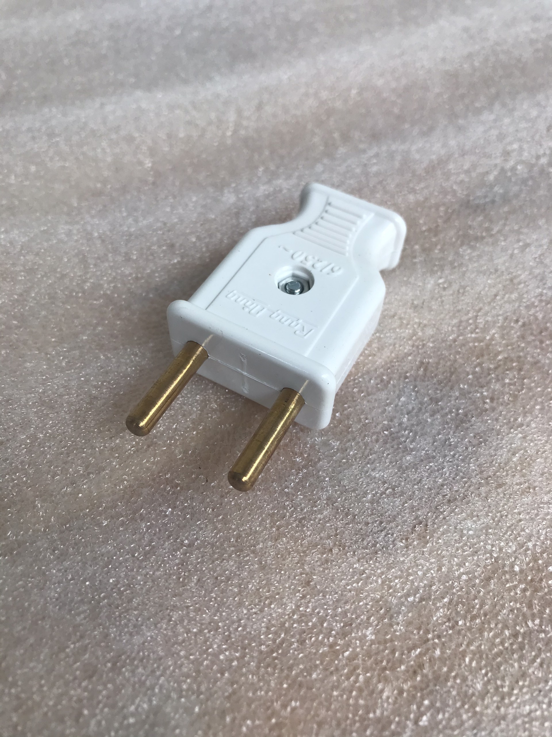 Chui Phích cắm điện Rạng Đông Model PL-01