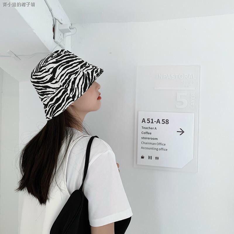 Nón bucket vành tròn phong cách ulzzang loang bò sữa ngựa vằn đen trắng GuuZ