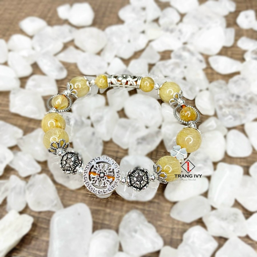 Vòng Tay Thạch Anh Tóc Vàng Mix Charm Bạc Bánh Xe Pháp Luân