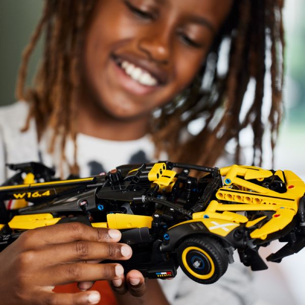 BỘ LẮP RÁP LEGO TECHNIC 42151 SIÊU XE BUGATTI BOLIDE