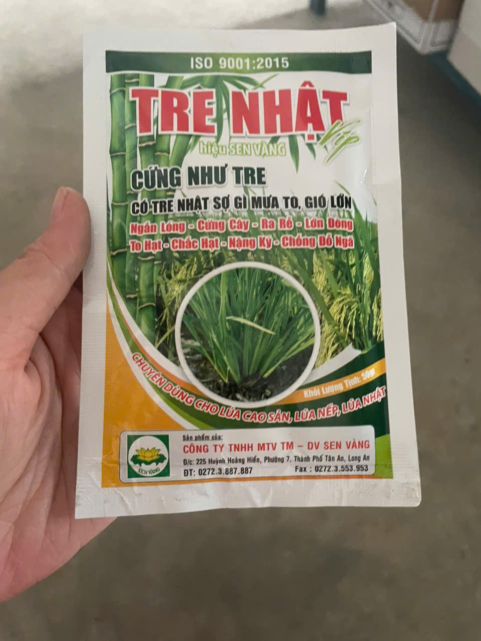 Tre Nhật Hiệu Sen Vàng giúp cây lúa kìm hãm sự phát triển lóng, làm ngắn thân rạ. rễ ra nhiều, bám sâu, cây lúa cứng cáp hơn.