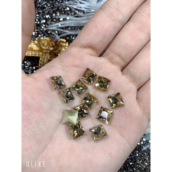 Đá khối gắn móng siêu sáng3k/1 viên