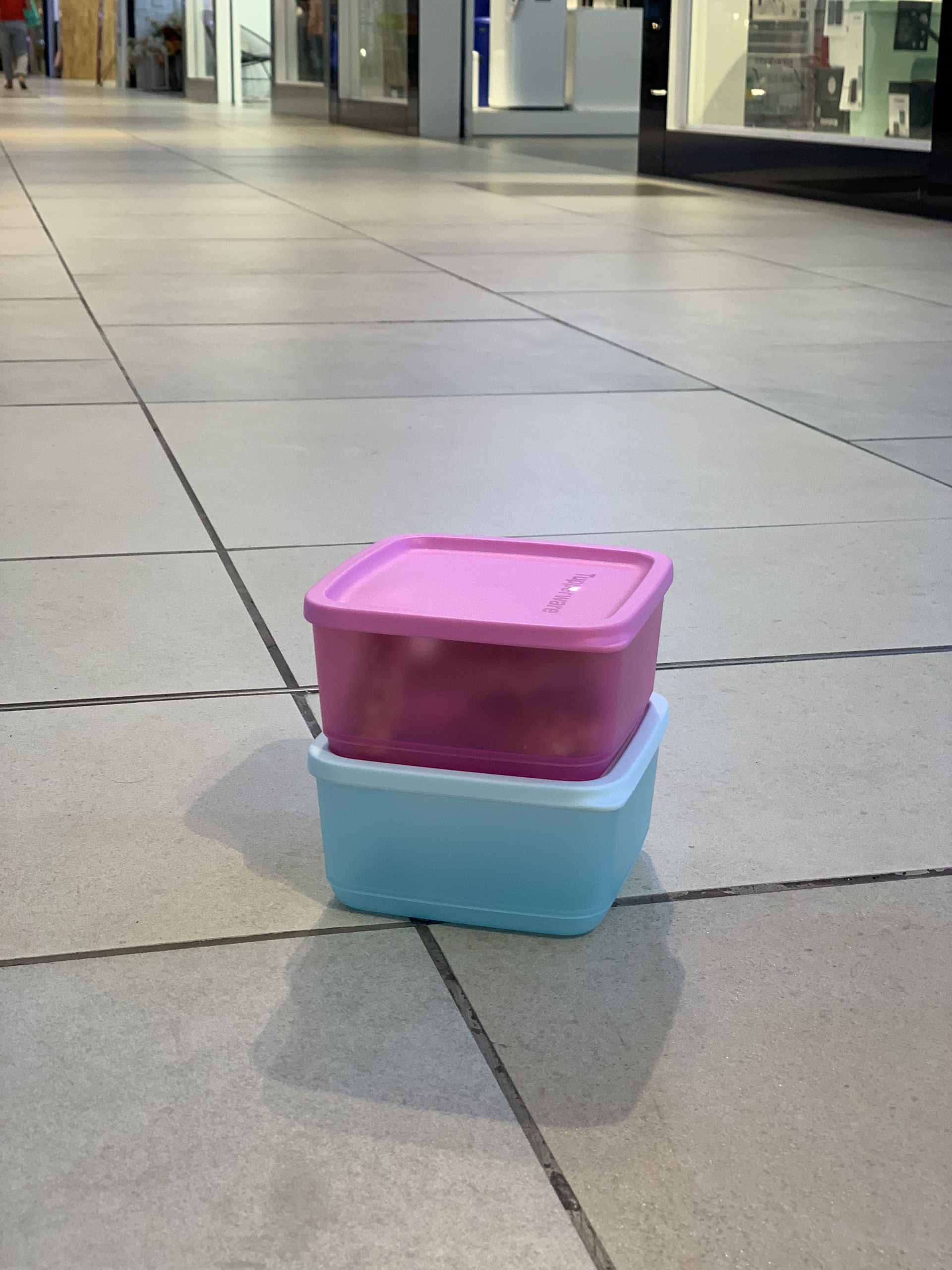 Set 2 hộp BQTP Tupperware Small SR Pop Fiesta