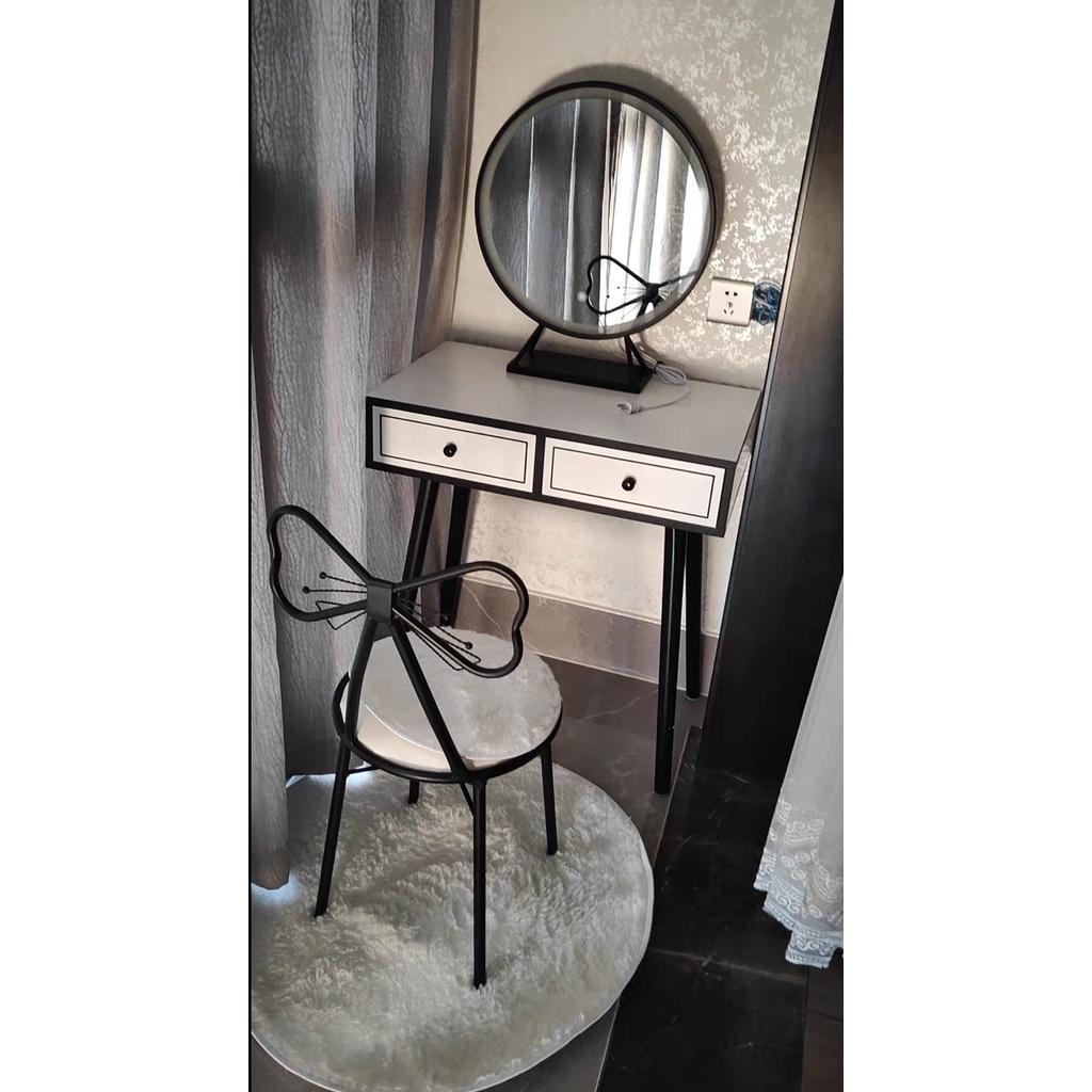 Bộ bàn ghế trang điểm: Bàn phấn hai ngăn hộp vuông chân gỗ viền đen + Ghế nơ đen + Gương