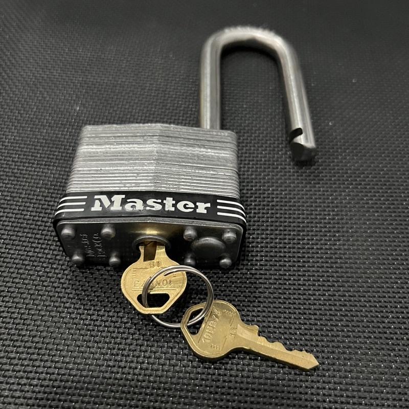 Bộ 2 ổ khóa thép càng dài dùng chung chìa Master Lock 15SSTLJ - MSOFTg