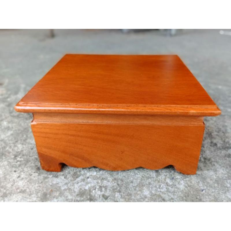 Đế vuông trơn gỗ hương