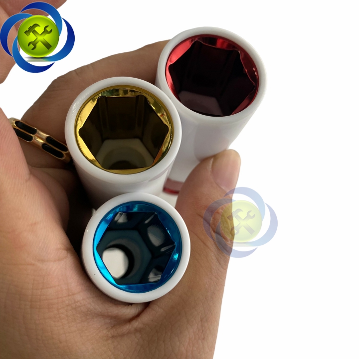 Bộ tuýp tháo mâm xe TOTAL THMLNS031 bọc nhựa màu