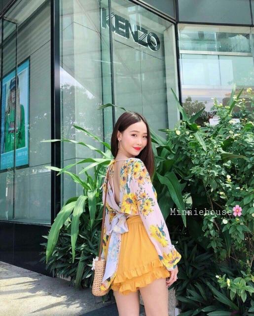 Set áo in hoa cột eo và quần ngắn bèo cực xinh bao chất