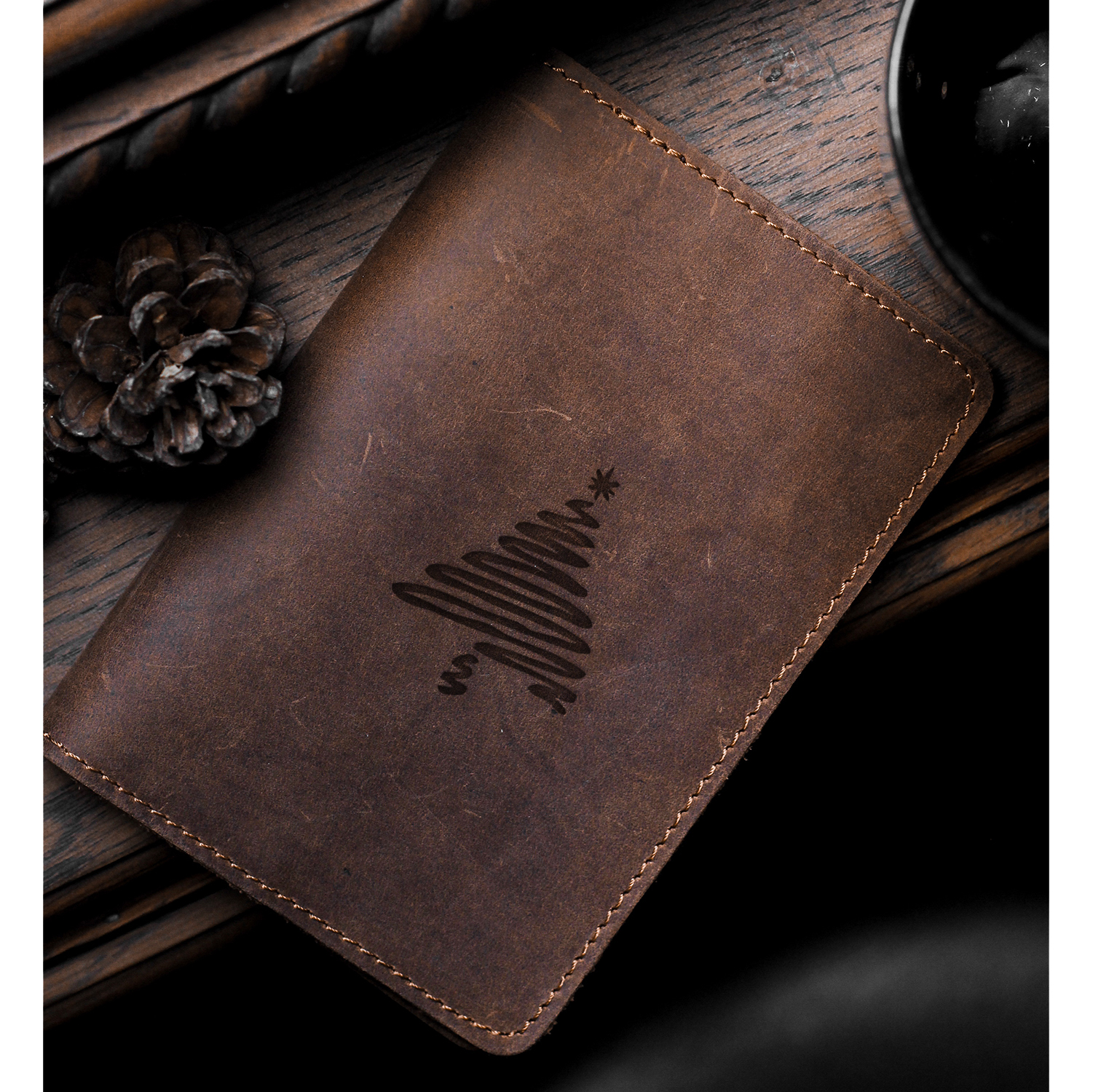 Ví passport NBFU x Passport Cover Da Sáp Khắc Hình Cây thông NOEL 3 Màu nâu (BROWN)