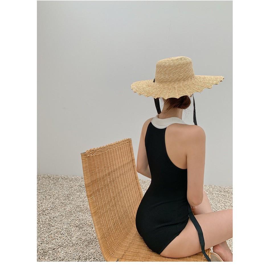 Bikini một mảnh, tay sát nách
