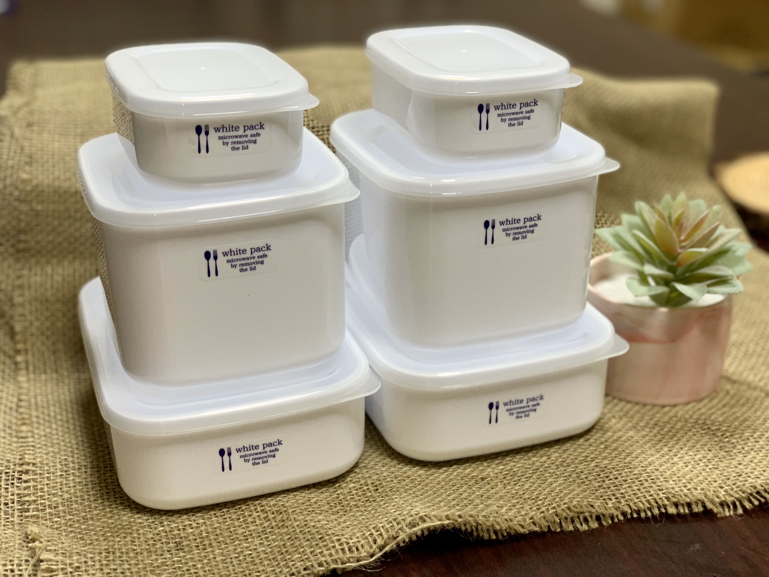 Bộ 2 hộp nhựa vuông chứa đựng thực phẩm khô White Pack tiện dụng - Hàng nội địa Nhật