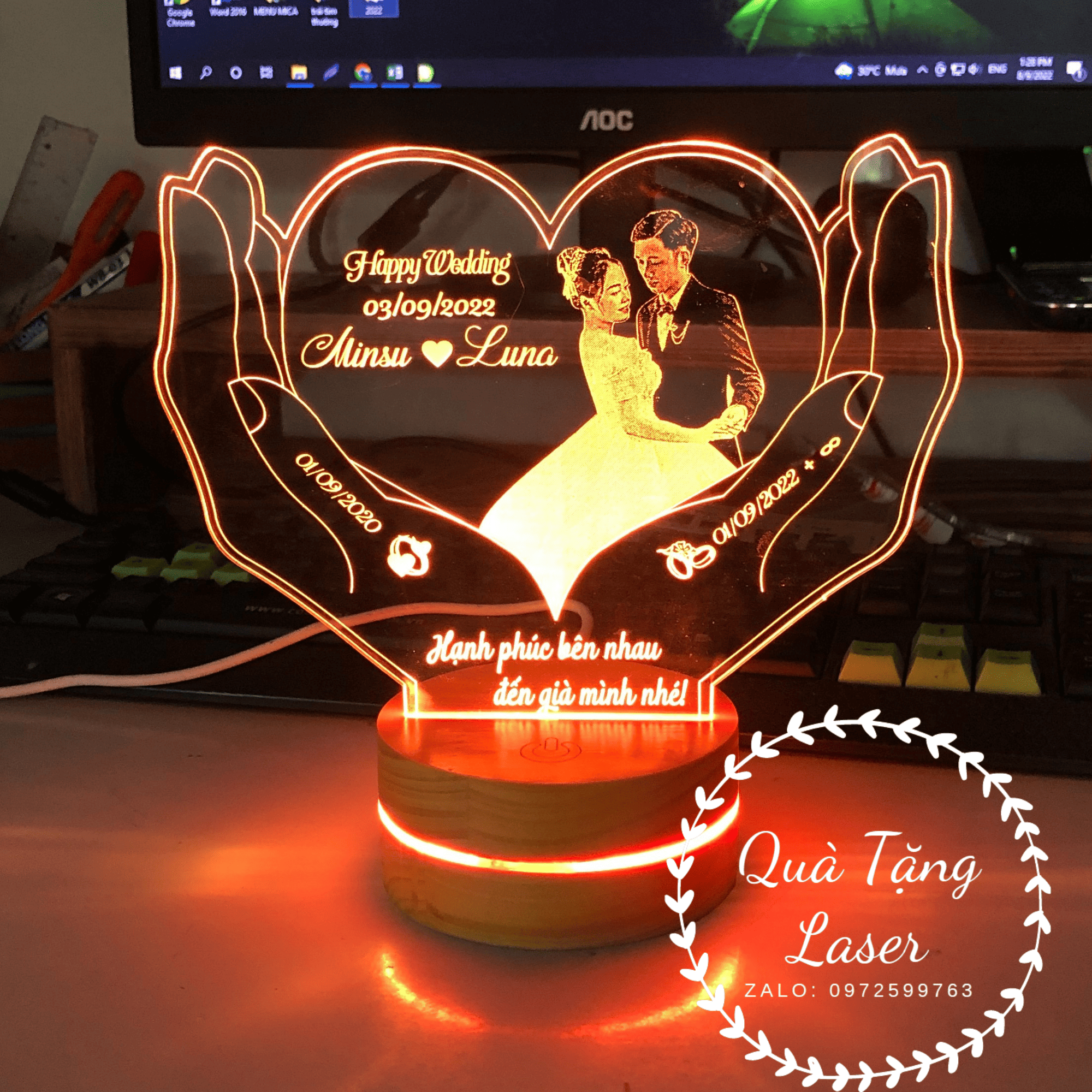 Quà tặng đám cưới ý nghĩa - Đèn led 3d khắc tên theo yêu cầu - Đế gỗ cao cấp 16 màu nhập khẩu có viền sáng