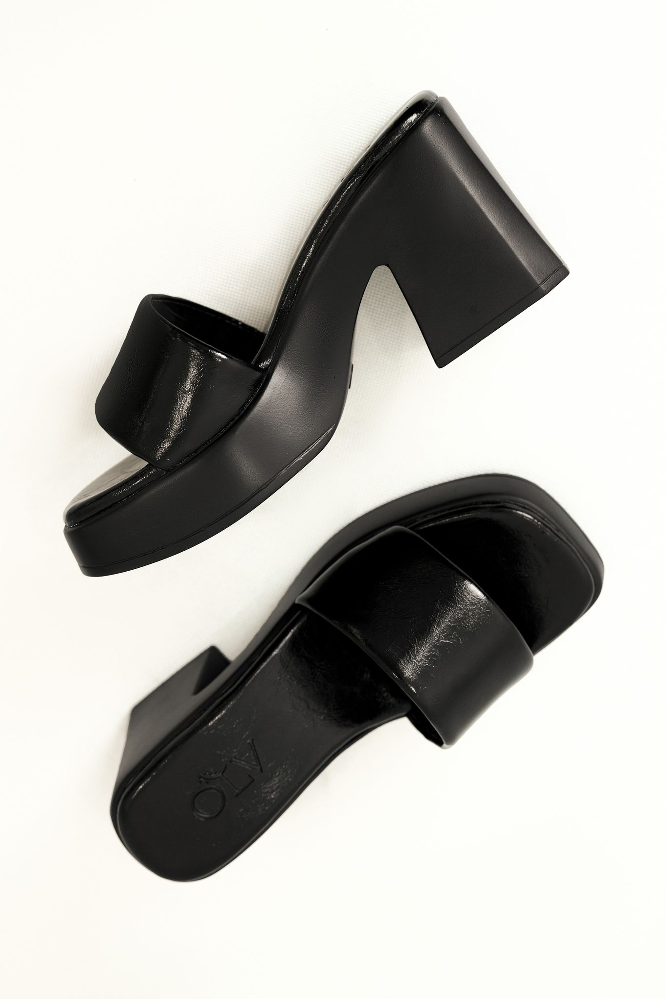 OLV - Giày Christa Black Heels